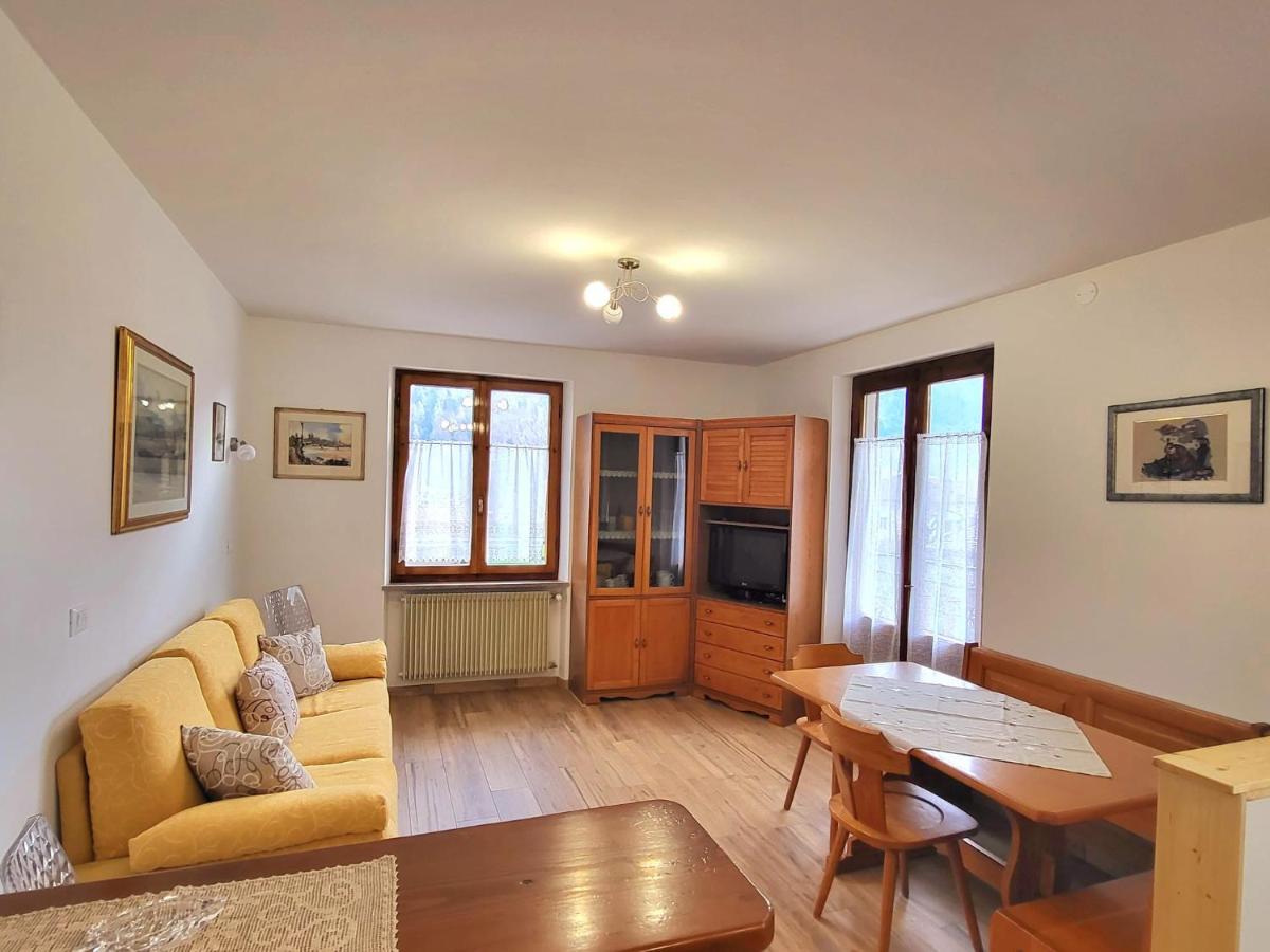 Casa Bruno Lägenhet Lenzumo di Concei Exteriör bild