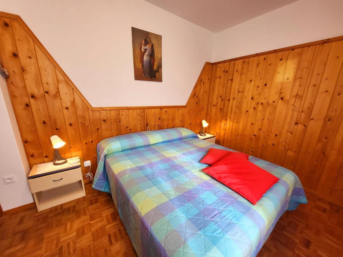 Casa Bruno Lägenhet Lenzumo di Concei Exteriör bild