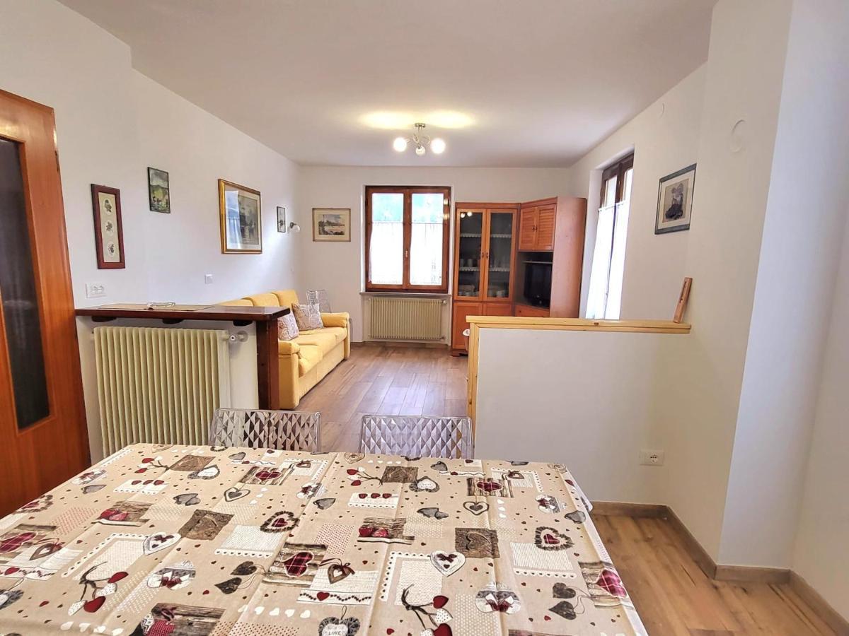 Casa Bruno Lägenhet Lenzumo di Concei Exteriör bild