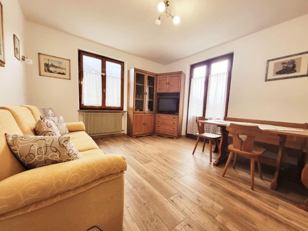 Casa Bruno Lägenhet Lenzumo di Concei Exteriör bild