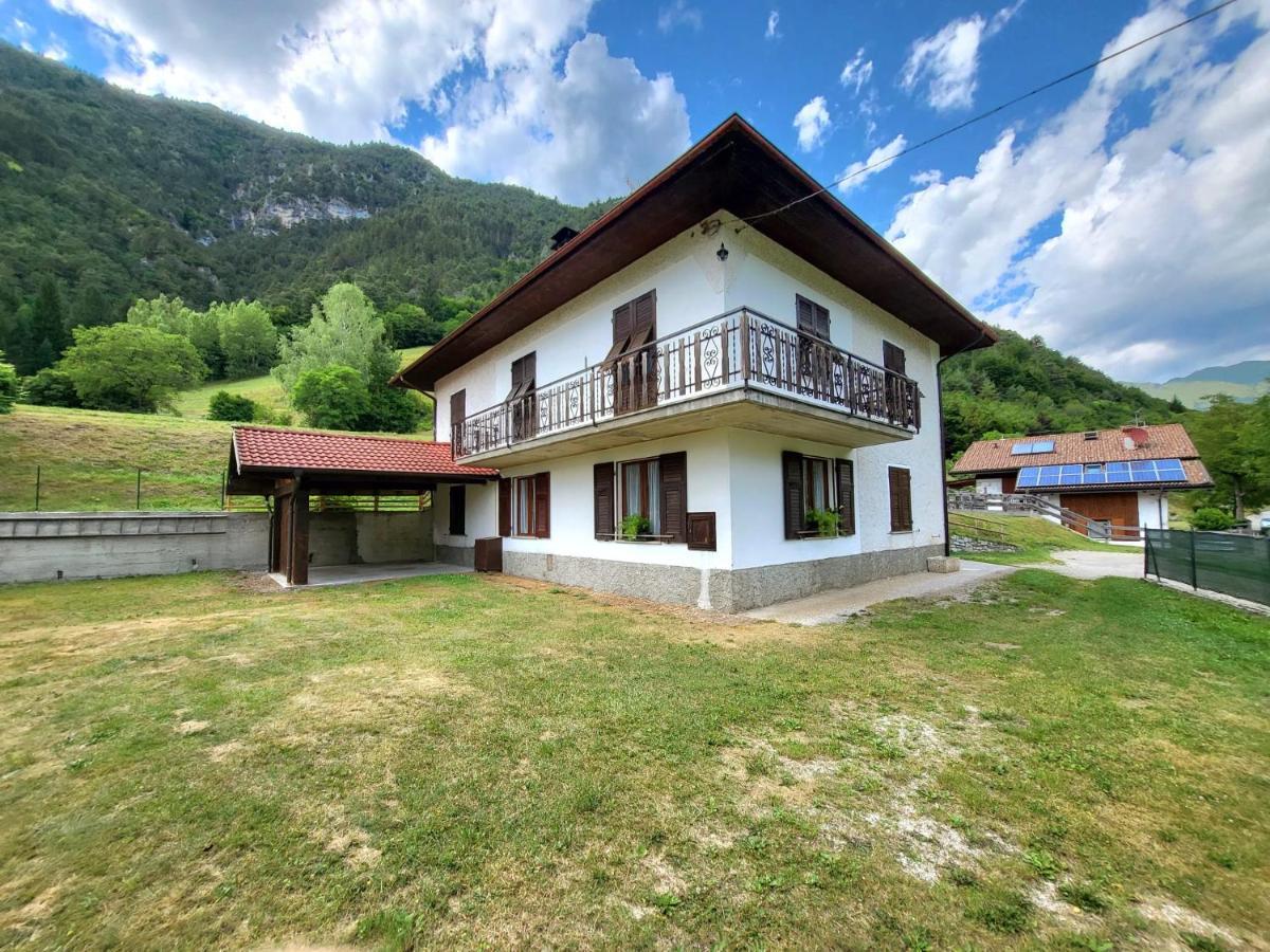 Casa Bruno Lägenhet Lenzumo di Concei Exteriör bild