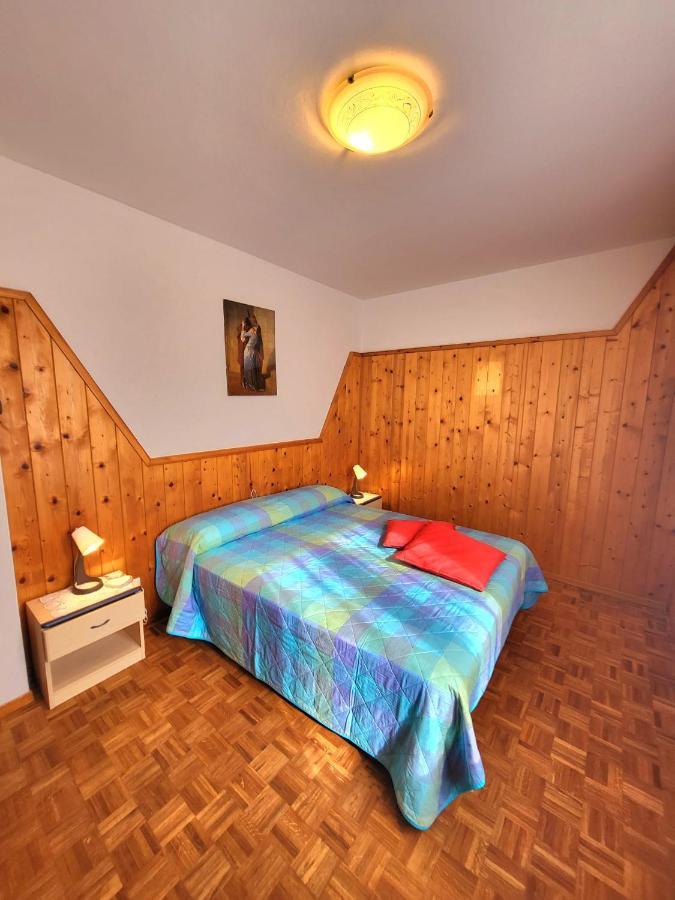 Casa Bruno Lägenhet Lenzumo di Concei Exteriör bild