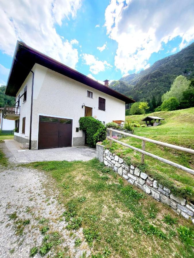 Casa Bruno Lägenhet Lenzumo di Concei Exteriör bild