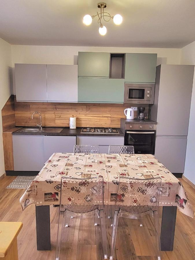 Casa Bruno Lägenhet Lenzumo di Concei Exteriör bild